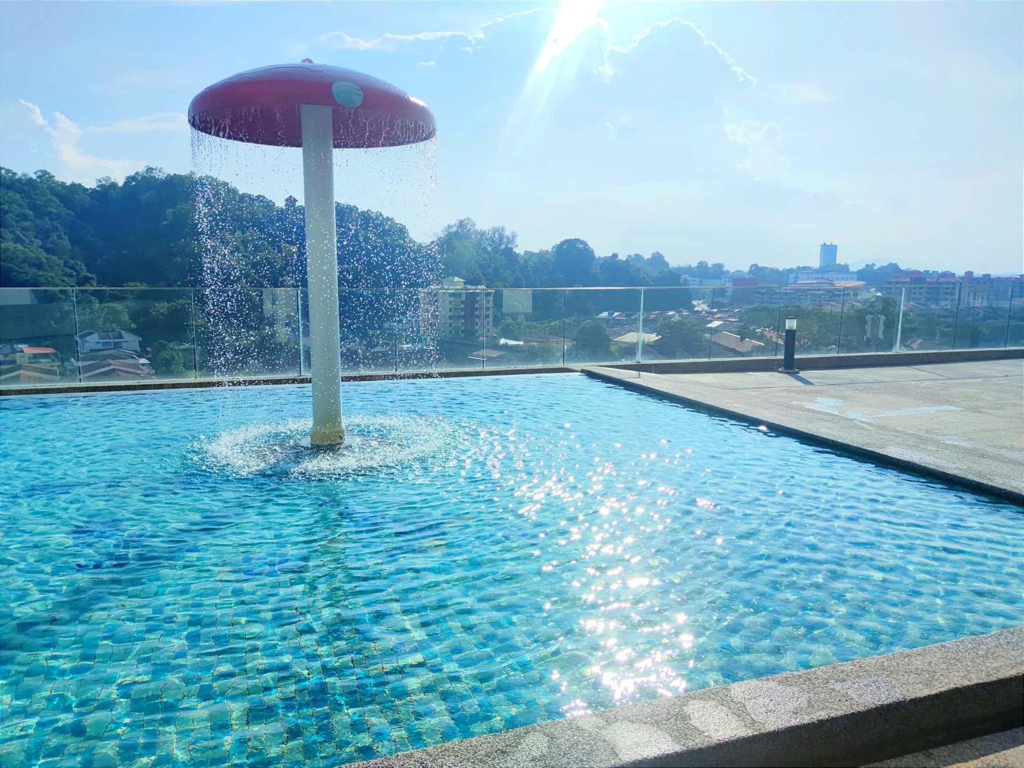 D'Luna Homestay Seaview I Sunrise View Куала-Тренгану Экстерьер фото
